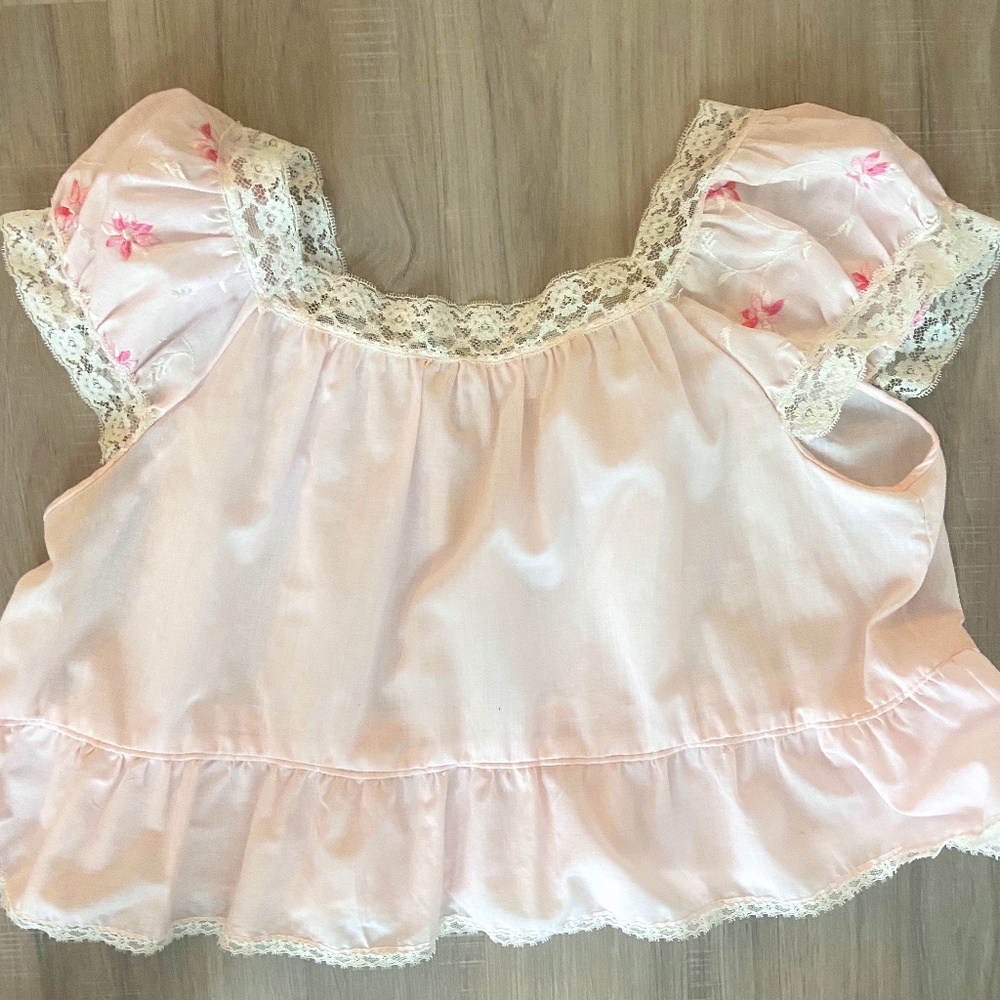 Vintage pale pink 60s baby doll woman's top